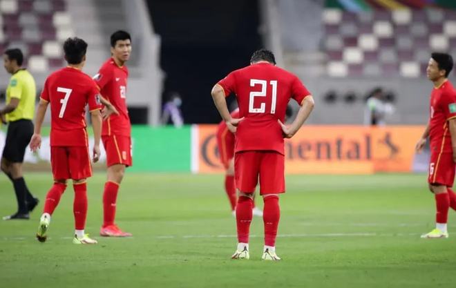 窗口期中超传出新动向；斯图加特单刀错失；管理层表态——管理层满意；数据趋势出现新变化