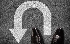 转折点！多伦多猛龙复出首秀，CBA常规赛今夜攻防权衡，悬念犹存，心理建设被强调