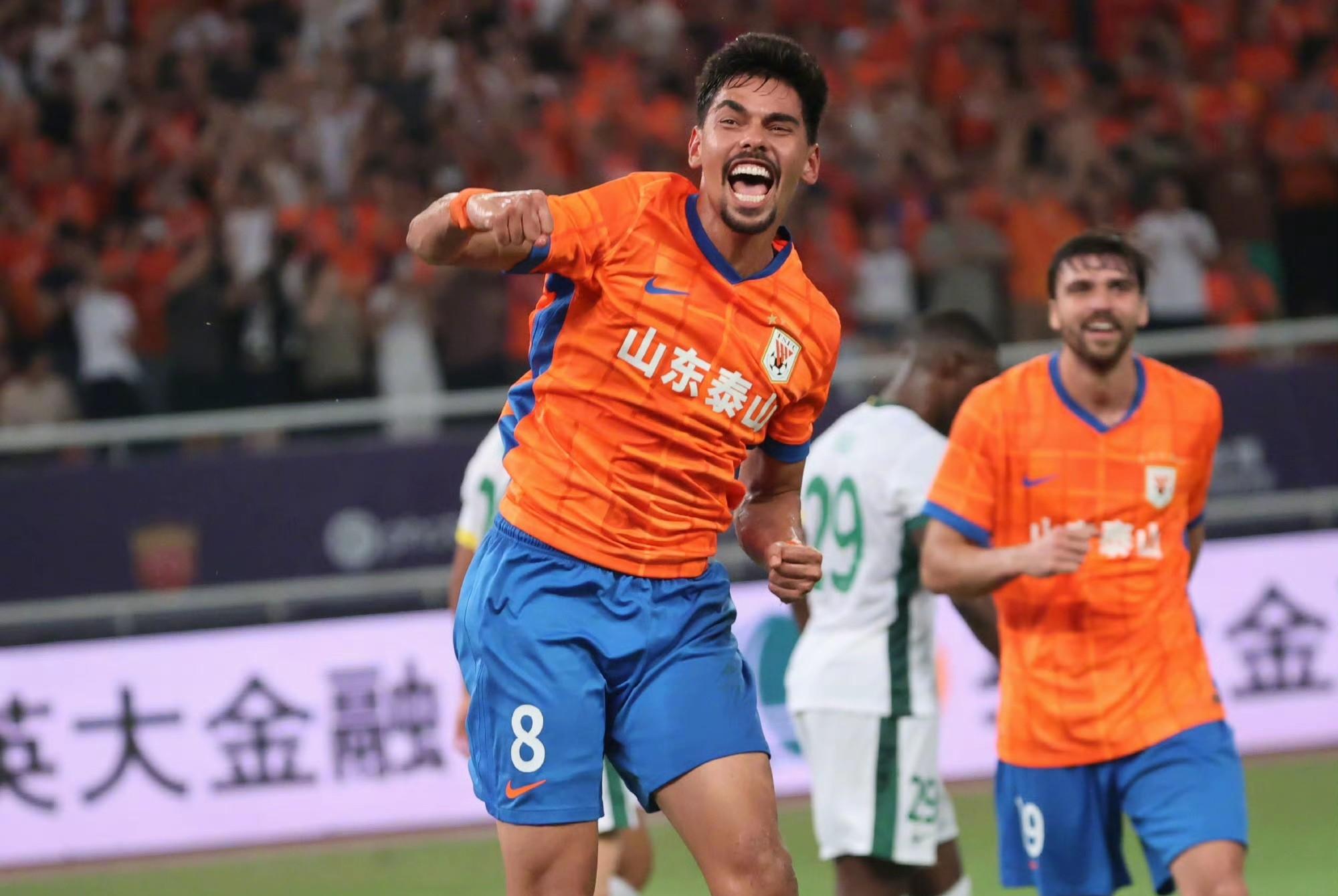 db电竞官网-转折点！山东泰山回应争议，社区盾今晨攻防权衡，话题不断，资深球员宣示担当